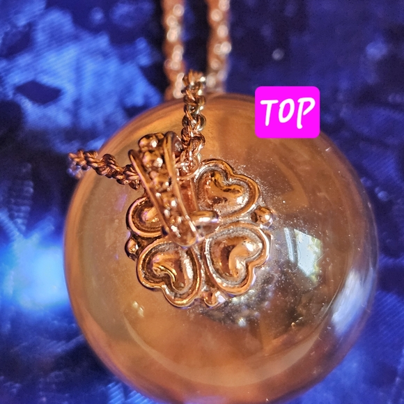 💀🔮Betsey Marcasite Colored Stone Skull inside Crystal Ball Globe - NWOT🔮💀 - Picture 5 of 13